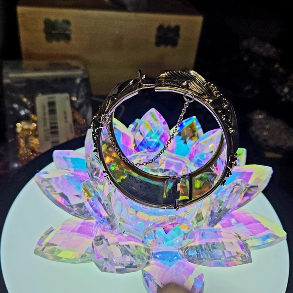 Vintage 1950's WHITING & DAVIS Floral Scroll hinged Bangle - Bracelet - Picture 6 of 6